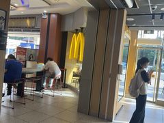 -麦当劳(GOGO新天地店)