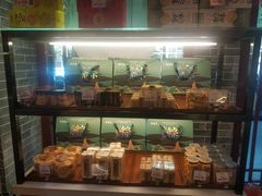 面包甜点陈列柜-德懋恭·水晶饼(交大店)