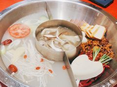 -谭鸭血老火锅(娄星区长青街店)