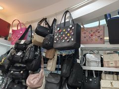 -广州壹马服装广场