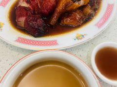 烧味双拼盘-甜蜜蜜港式茶餐厅(虹梅店)
