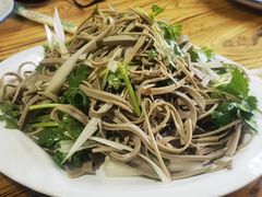 -溢心园香河肉饼总店