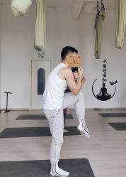-小黑裙瑜伽·普拉提