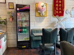 -愉肴麻辣香锅(中北镇店)