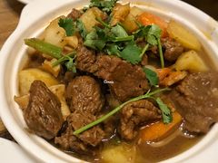 胡萝卜土豆炖牛腩-妈妈的味道(工人体育场东路店)