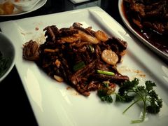 爆炒腰花-闫府私房菜·百年鲁菜(恒隆店)