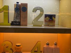 -中免(澳门机场免税店)