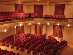 放映厅-岗顶剧院