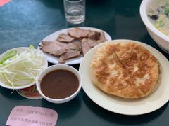 -李连贵酒家熏肉大饼(昆明街店)