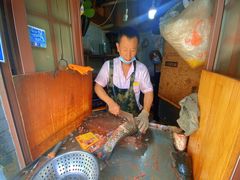-梅记大块头爆鱼店(乍浦路店)