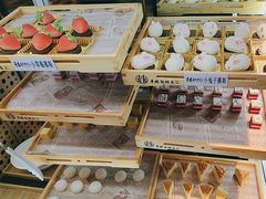 -黑金·寻焰自助百汇·烤肉·火锅(中街店)