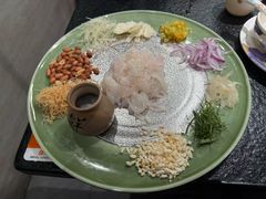 -得意咚瓜·顺德鱼生·冬瓜火锅(深圳首店)