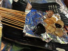 卤烤滚石鸭肠-何师烧烤·香辣蟹·川菜·30年老品牌(太古里旗舰店)