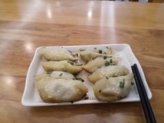 牛肉鍋貼-小姜锅贴(凤凰街店)
