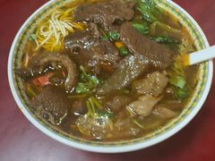 红烧牛三宝面-金杨拉面王小吃面馆·牛三宝面·红烧牛肉粉