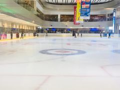 -冰堡国际溜冰场(观澜湖新城MHMALL店)
