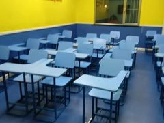 -LILY英语思维馆(玉泉路店)