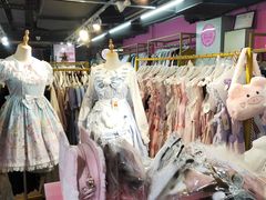 -甜镜物语 LOLITA·汉服·JK制服三坑生活馆(滨江道店)