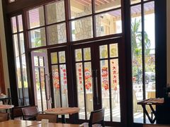 -亚龙湾希尔顿自助餐厅·海鲜·烧烤·沙滩BBQ·现场乐队