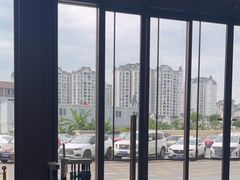 -广州英豪斯酒店(番禺政务中心傍江地铁站店)