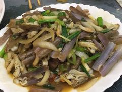 -覃记海鲜美食餐厅