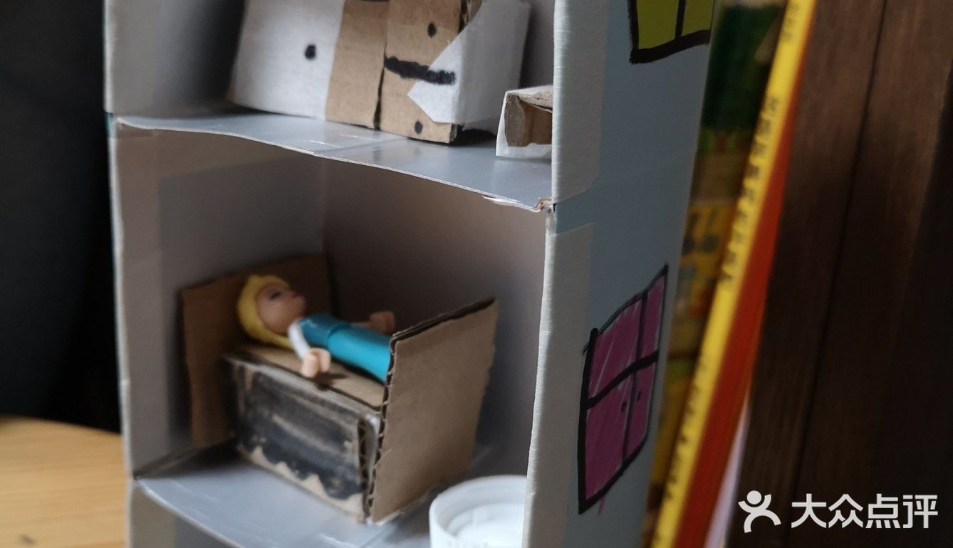 这个手工既能促进亲子互动