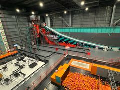 -极限PLAY运动娱乐新世界·团建派对潮玩休闲馆·室内蹦极高空游乐园