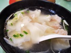 鲜肉小馄饨-白玉兰小吃(新村路店)
