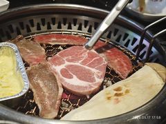 -木槿花韩式炭烤·熟成肉工坊(孙文东路店)