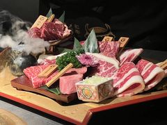 -铭牛烧肉·和牛海鲜自助(高新月牙湖店)