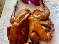 烤乳鸽-東城故事·尋找姆媽的味道(玉兰路店)