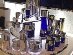 -文艺复兴百货(米兰大教堂广场店)