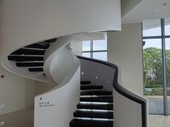 -瑰丽酒店·海吧·天际下午茶·现场DJ·天台酒吧