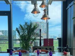 靠窗位-恰餐厅及酒吧CHAR Bar & Grill(北京三里屯洲际店)
