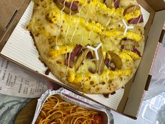 -必胜客(宝杨路宅急送店)