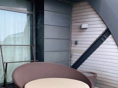 -上海滴水湖皇冠假日酒店
