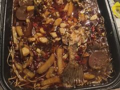-顶峰夜宴·龙虾烧烤大排档(九江学院店)