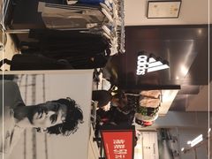 -阿迪达斯(八方汇精品优惠店)