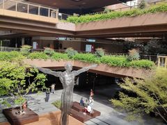 -瑞虹新天地月亮湾