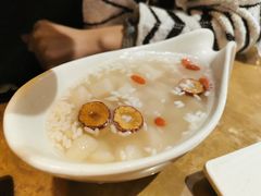 手工醪糟粉子-何师烧烤Pro ·江湖川菜·小龙虾·精酿(太古里旗舰店)