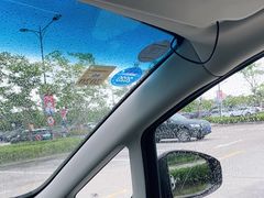 -奕欧来上海购物村停车场