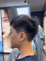 -藤野造型•烫染专业店
