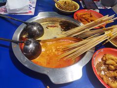 -马路边边串串香(苗栗路店)