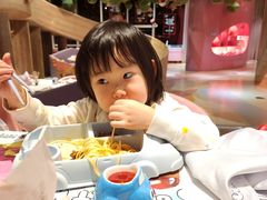 -水桶王国主题餐厅·聚会·生日派对·亲子活动·家庭套餐(亚龙湾希尔顿店)