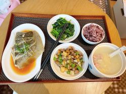 -臻康乃馨月子中心(集美店)
