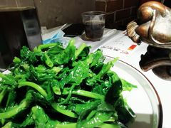 清炒豌豆尖-雲蜀龙阁·金牌水煮鱼(方庄店)