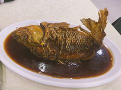 罾蹦鲤鱼-奥华餐厅·老张记(台基厂店)
