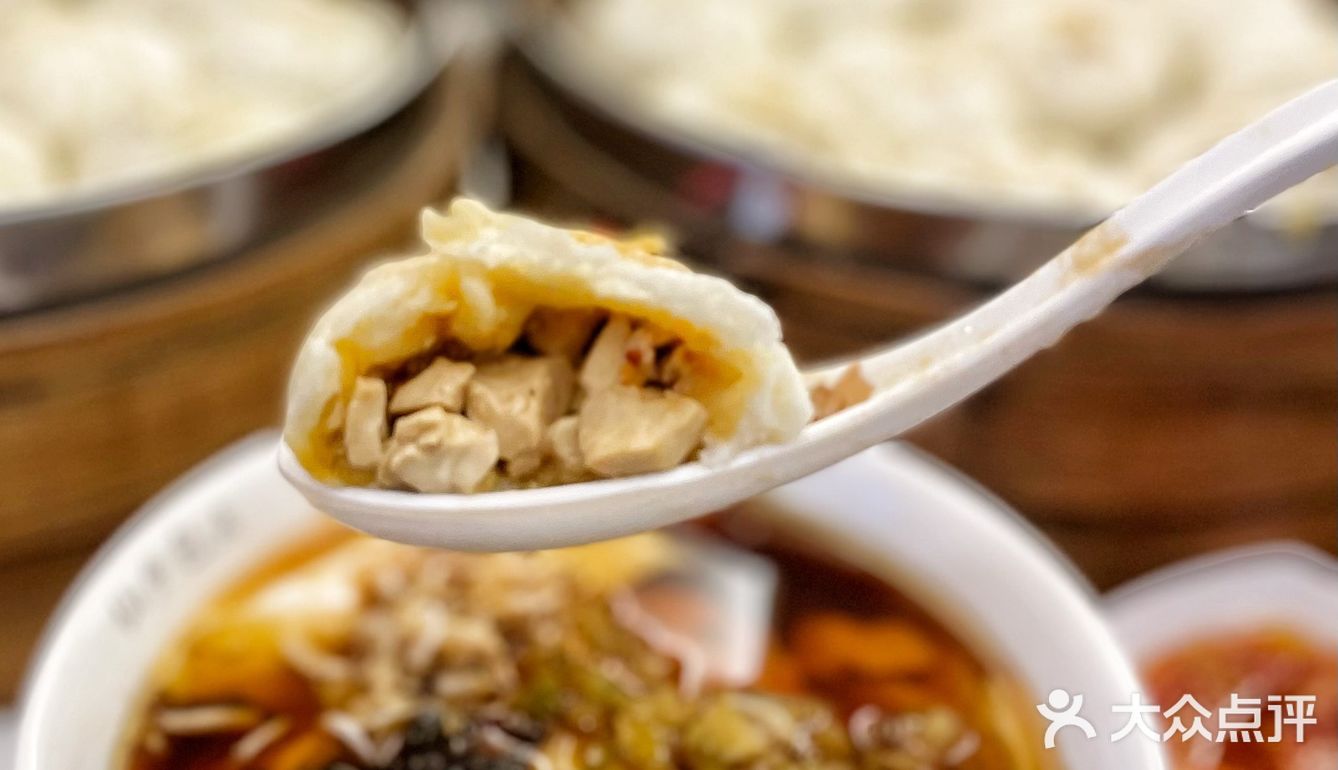 一定要冲的平价好吃小笼包店，“包”你满意‼️