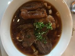 -天下三绝 牛肉面/红酒