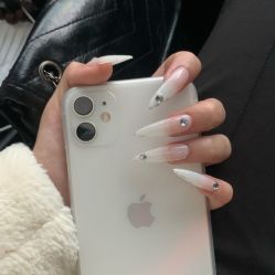 -UGIRL有个美甲